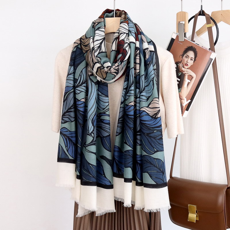 Long Cashmere Tassels Shawls S - Winter Clothing Hong Kong ulasan dan harga