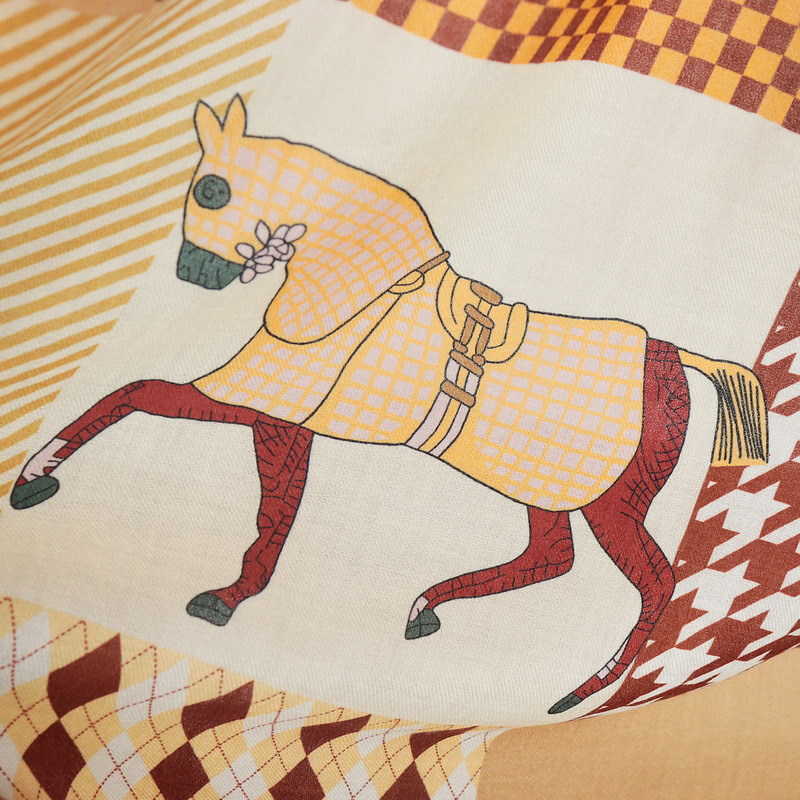 Horse Print Tassels Cashmere S - Winter Clothing Hong Kong ulasan dan harga